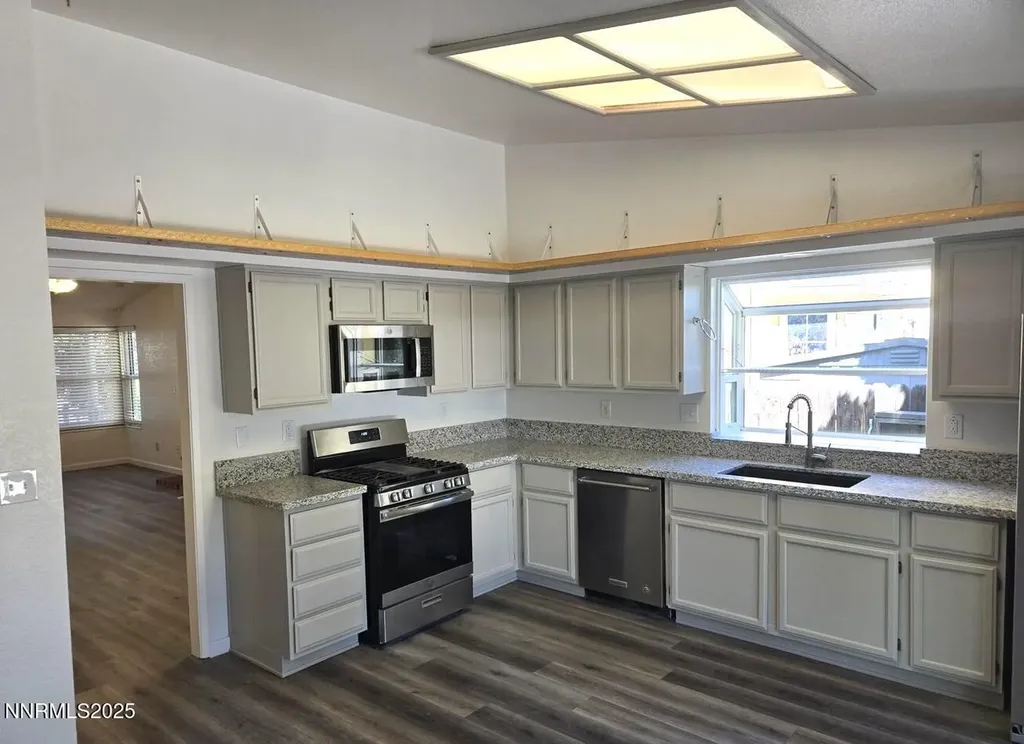 1758 Woodhaven Sparks NV 89434