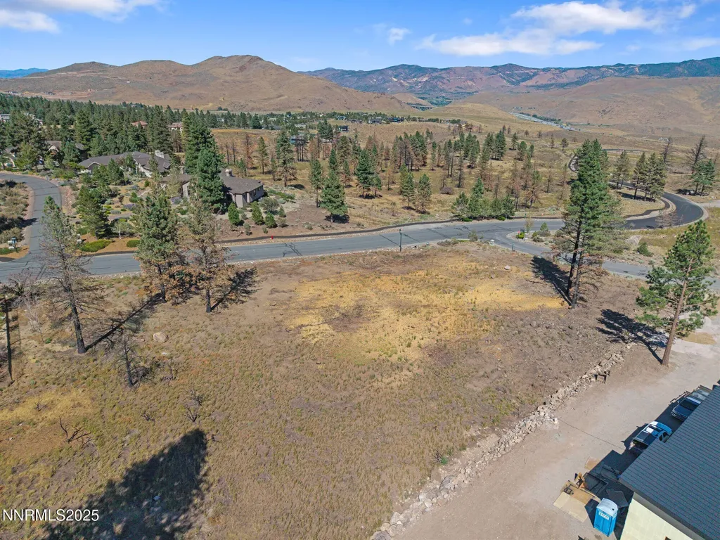 605 Sand Cherry Reno NV 89511