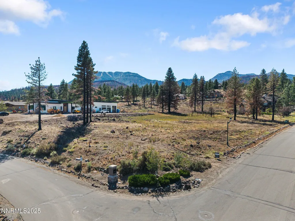 605 Sand Cherry Reno NV 89511