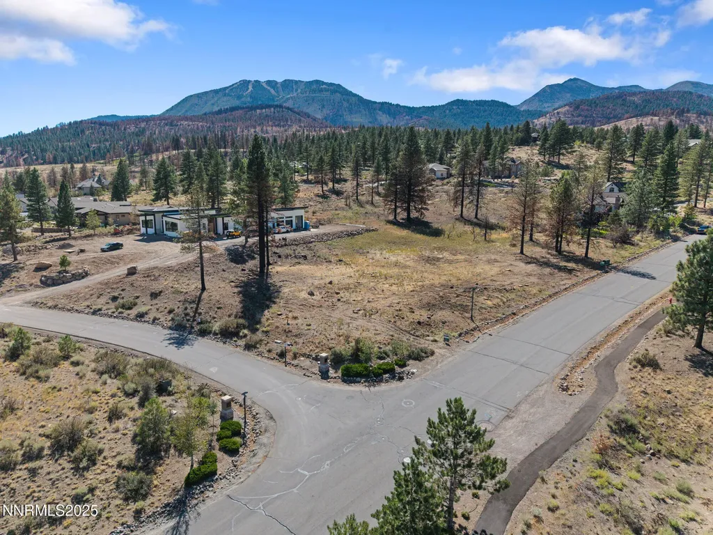 605 Sand Cherry Reno NV 89511