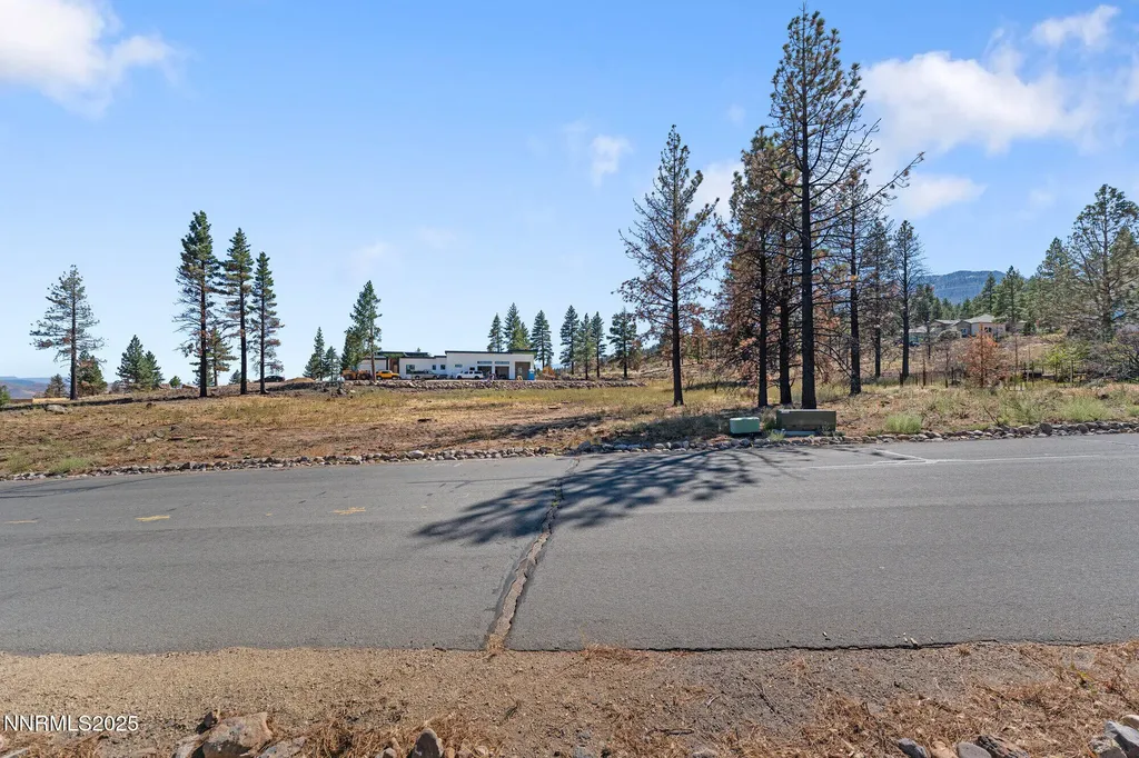 605 Sand Cherry Reno NV 89511