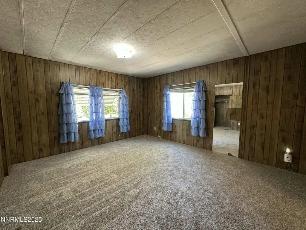 17870 Fantail Reno NV 89508