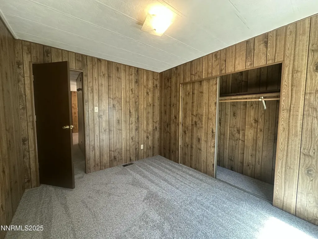 17870 Fantail Reno NV 89508