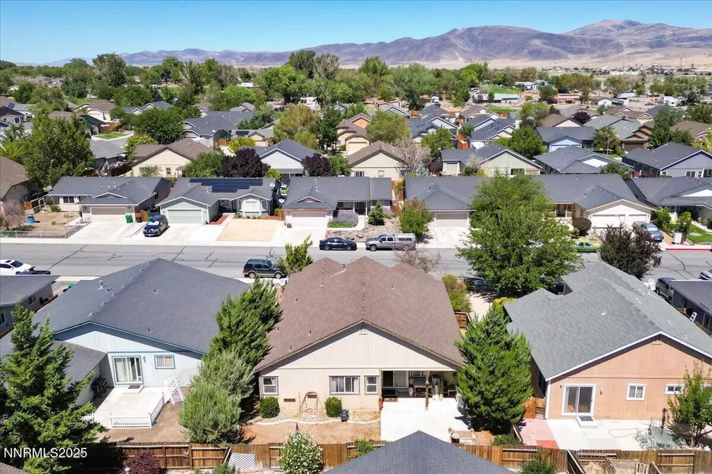 465 Jennys Fernley NV 89408