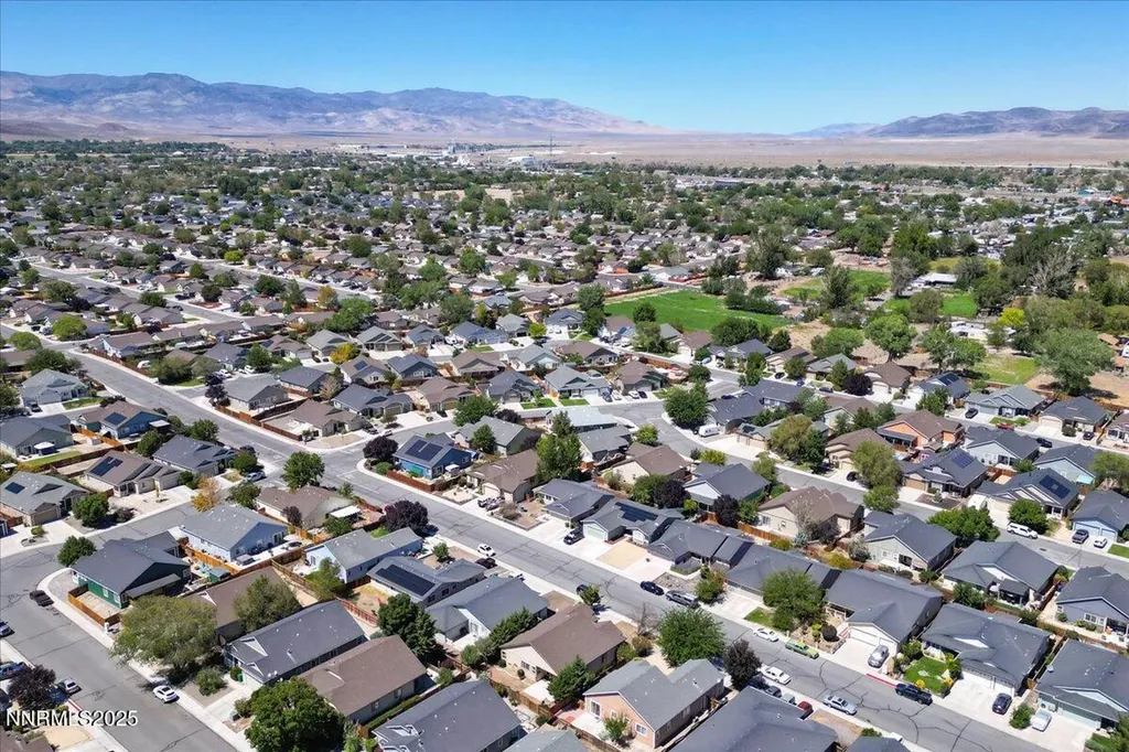 465 Jennys Fernley NV 89408
