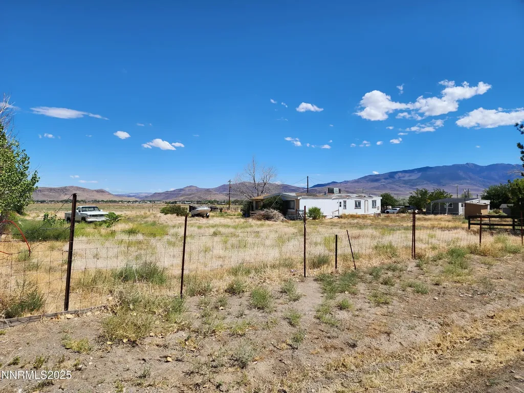 526 Sutro Springs Dayton NV 89403