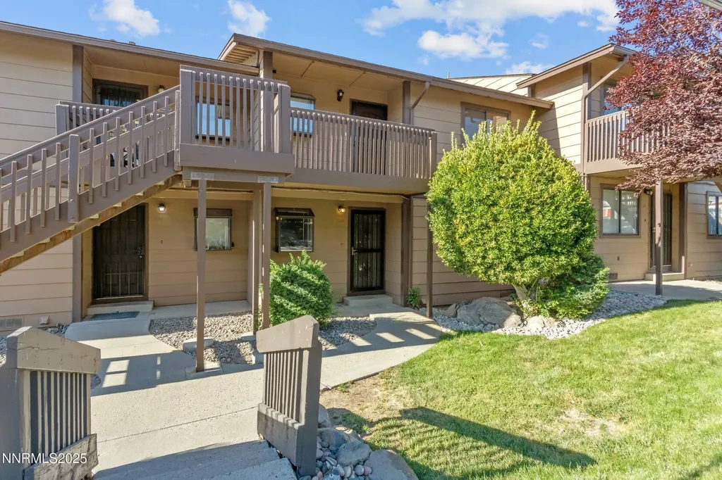 1420 Selmi Reno NV 89512