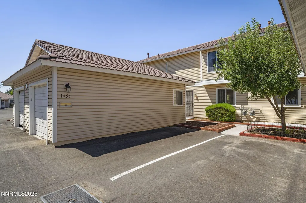 1056 Bradley Sparks NV 89434