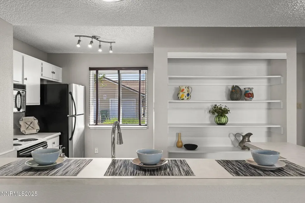 1056 Bradley Sparks NV 89434