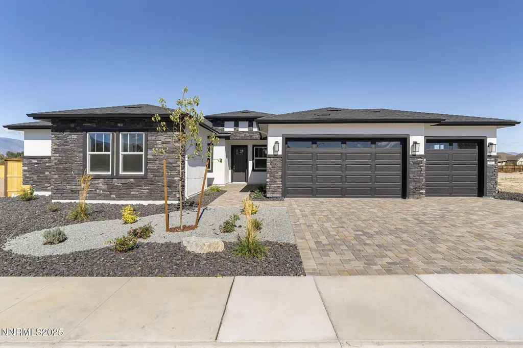 579 Sage Grouse Lp Gardnerville NV 89460