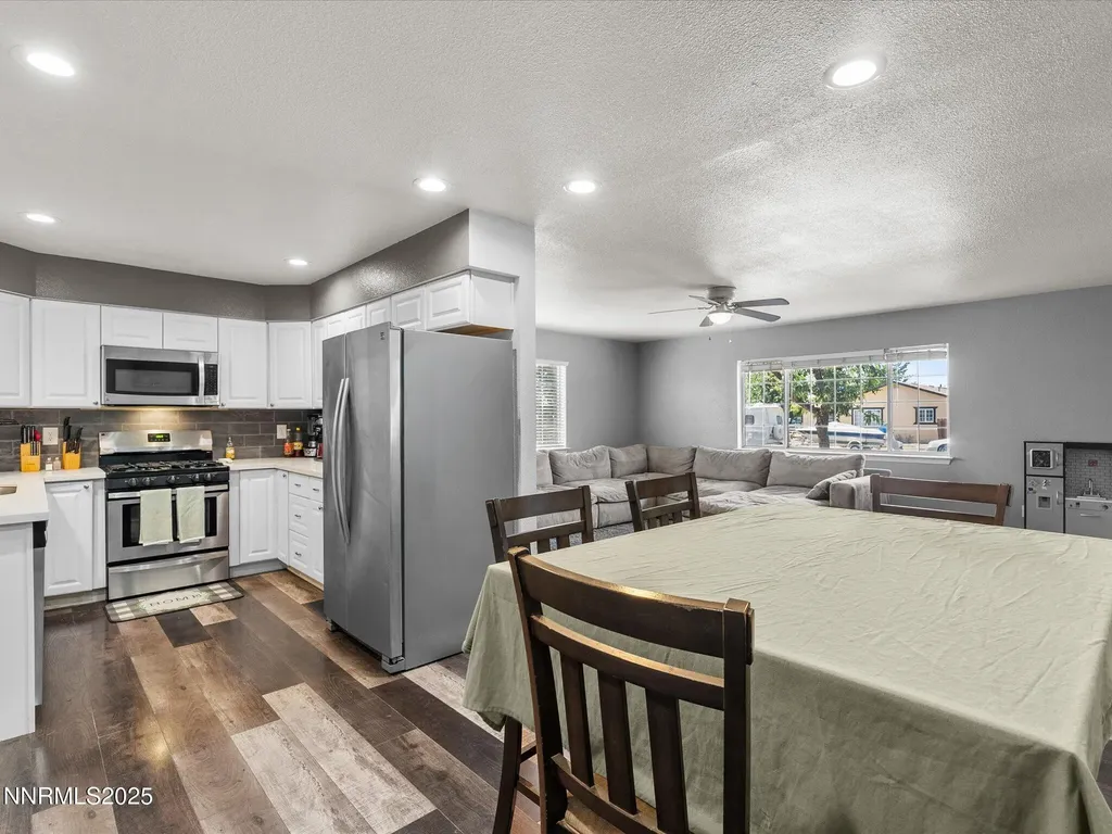 327 Burntwood Fallon NV 89406