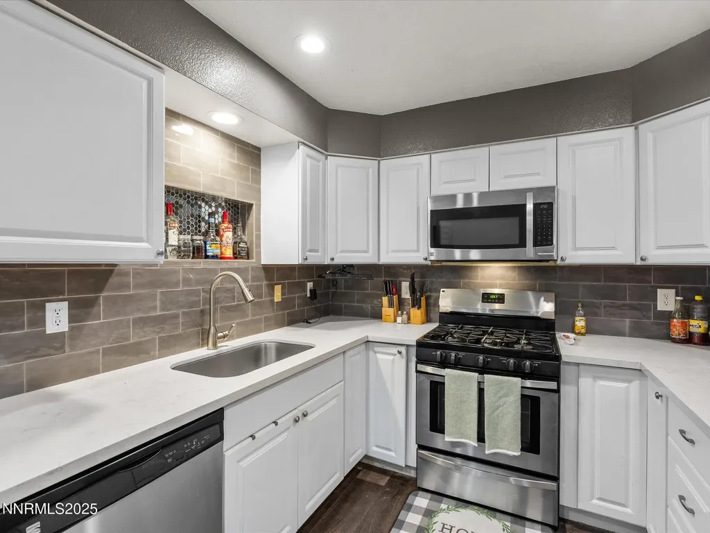 327 Burntwood Fallon NV 89406