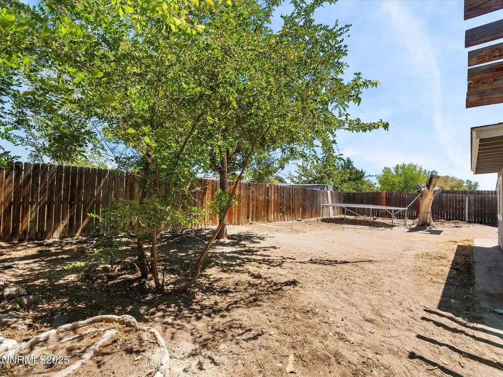 327 Burntwood Fallon NV 89406