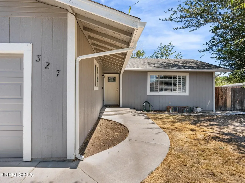 327 Burntwood Fallon NV 89406