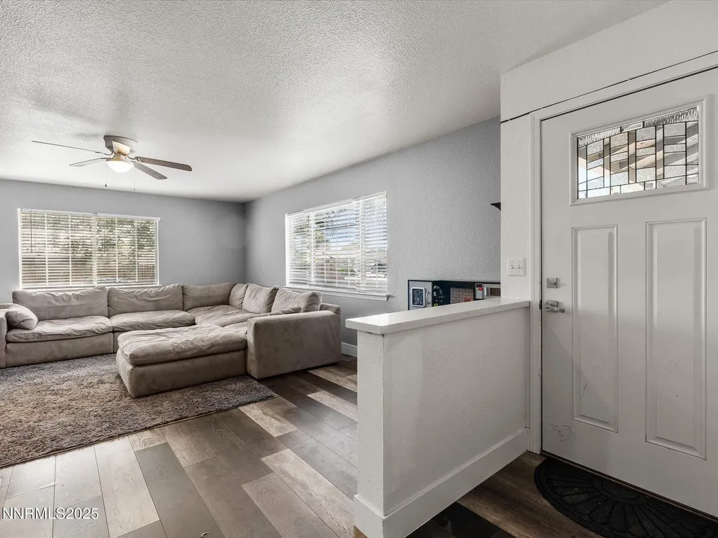 327 Burntwood Fallon NV 89406