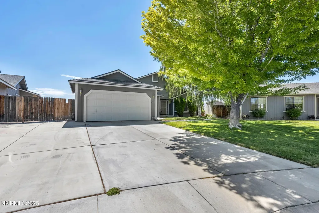 241 Woodlake Dayton NV 89403