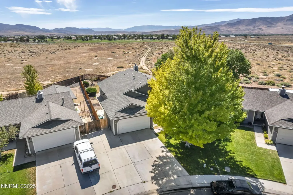 241 Woodlake Dayton NV 89403