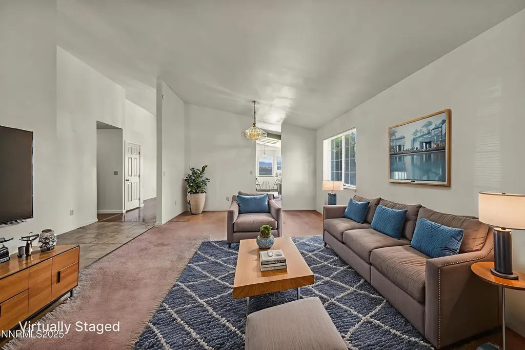 241 Woodlake Dayton NV 89403