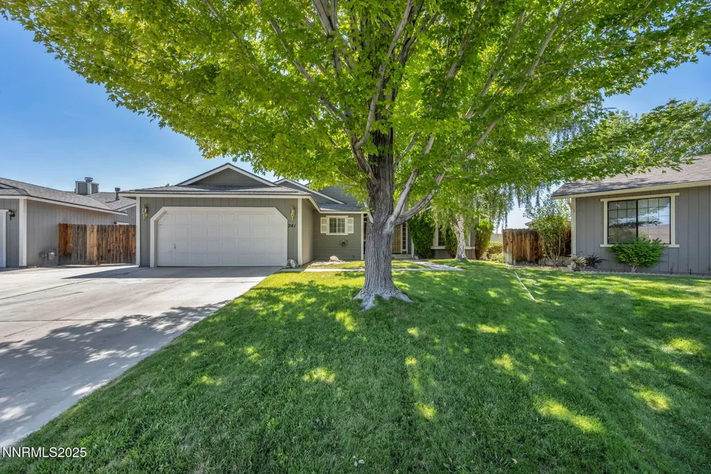 241 Woodlake Dayton NV 89403