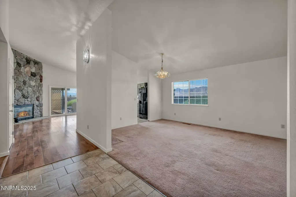 241 Woodlake Dayton NV 89403