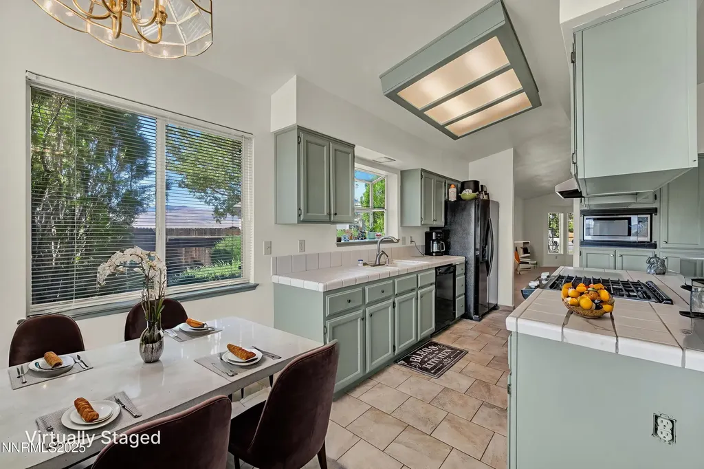 241 Woodlake Dayton NV 89403