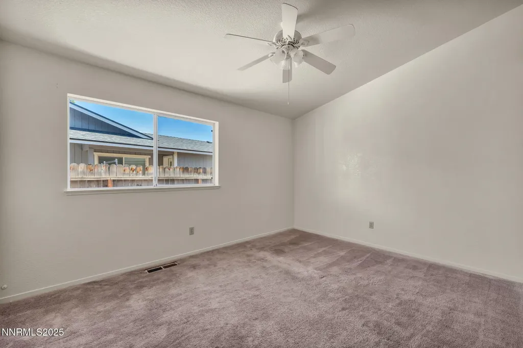 241 Woodlake Dayton NV 89403