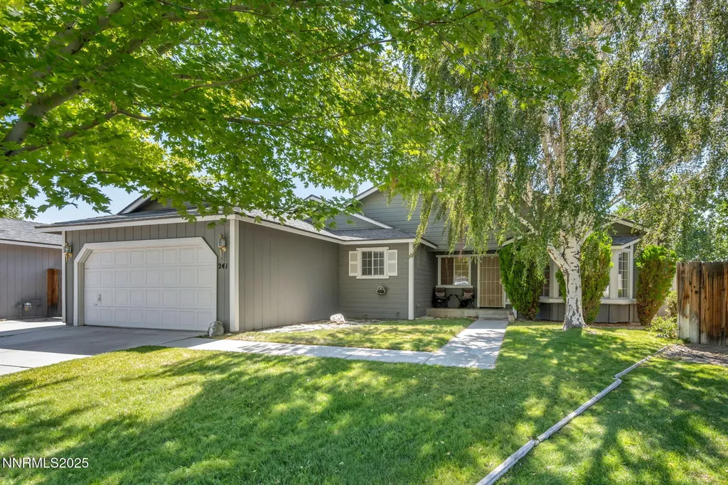 241 Woodlake Dayton NV 89403