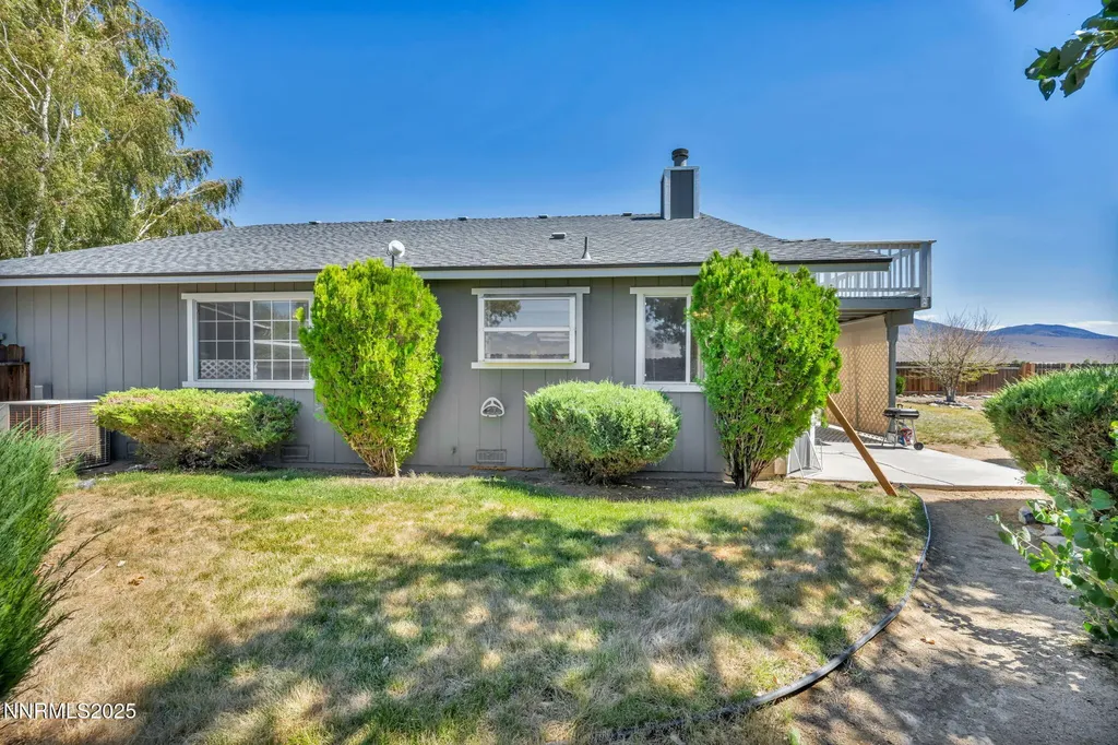 241 Woodlake Dayton NV 89403