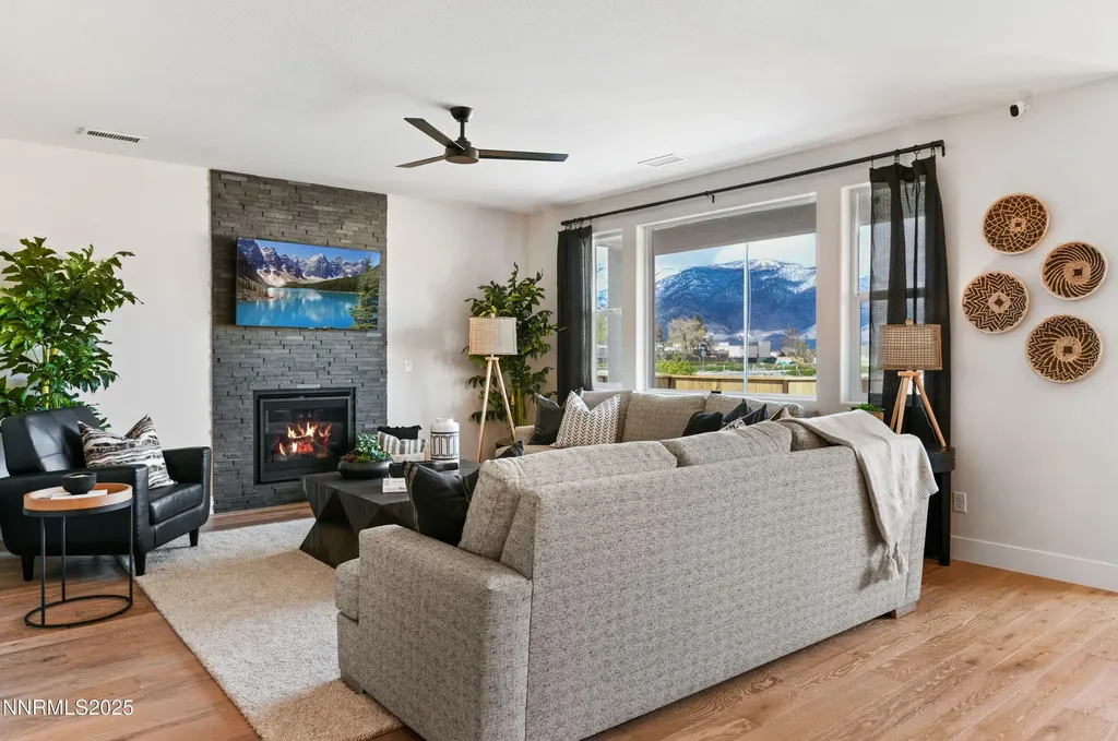 585 Sage Grouse Lp Gardnerville NV 89460
