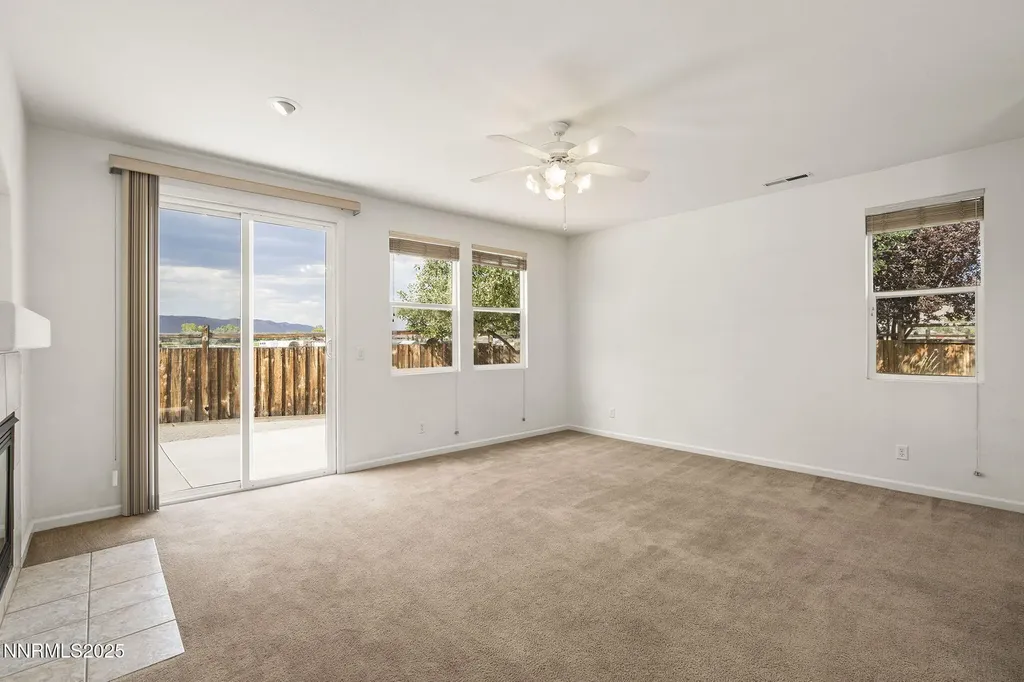 2608 Arrowsmith Sparks NV 89436