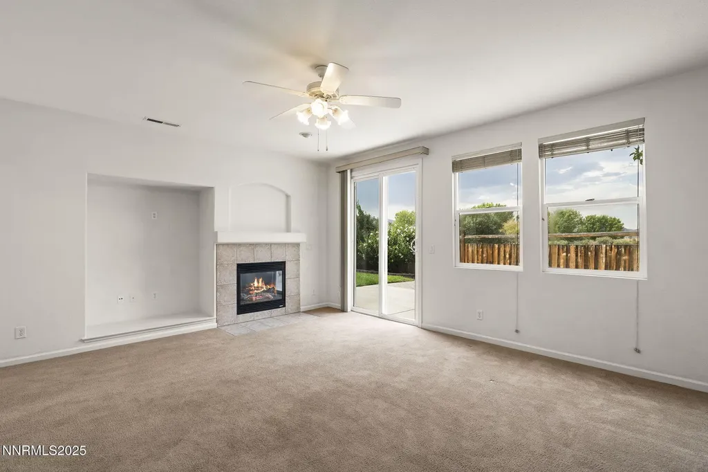 2608 Arrowsmith Sparks NV 89436