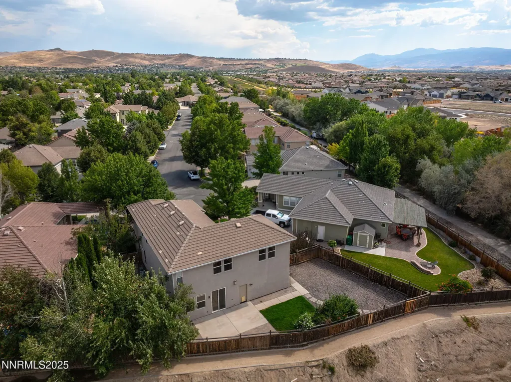 2608 Arrowsmith Sparks NV 89436