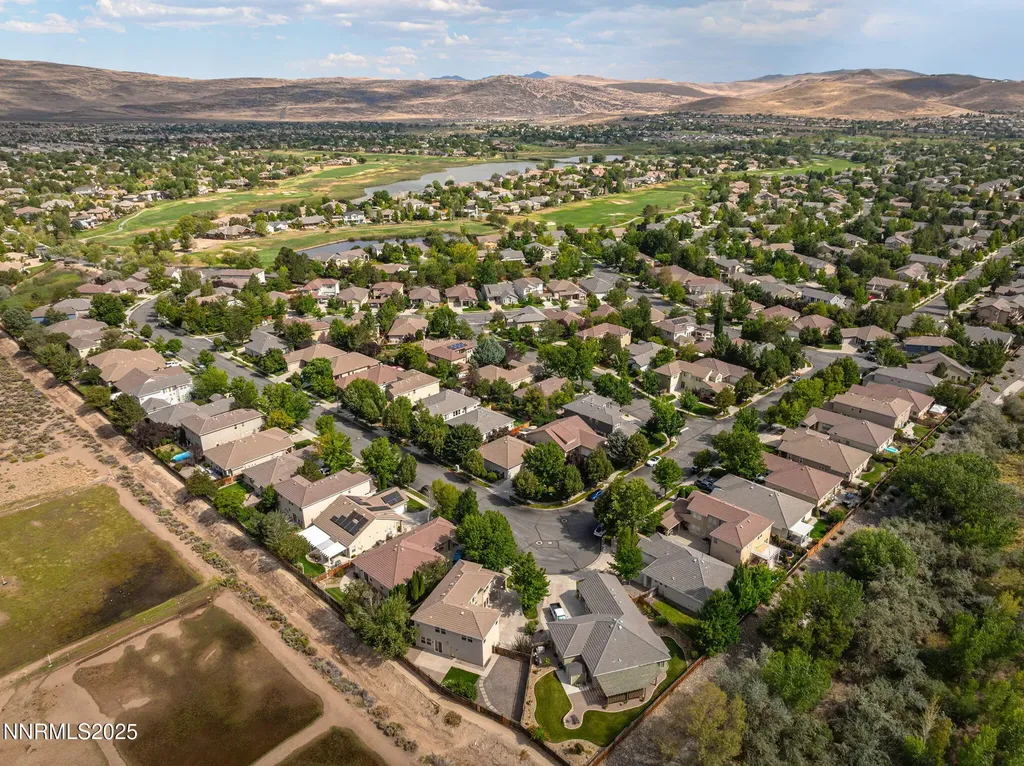 2608 Arrowsmith Sparks NV 89436