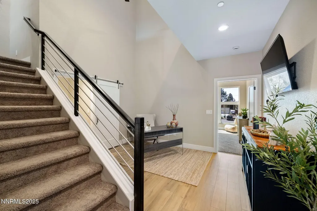 3826 Lakeside Reno NV 89509