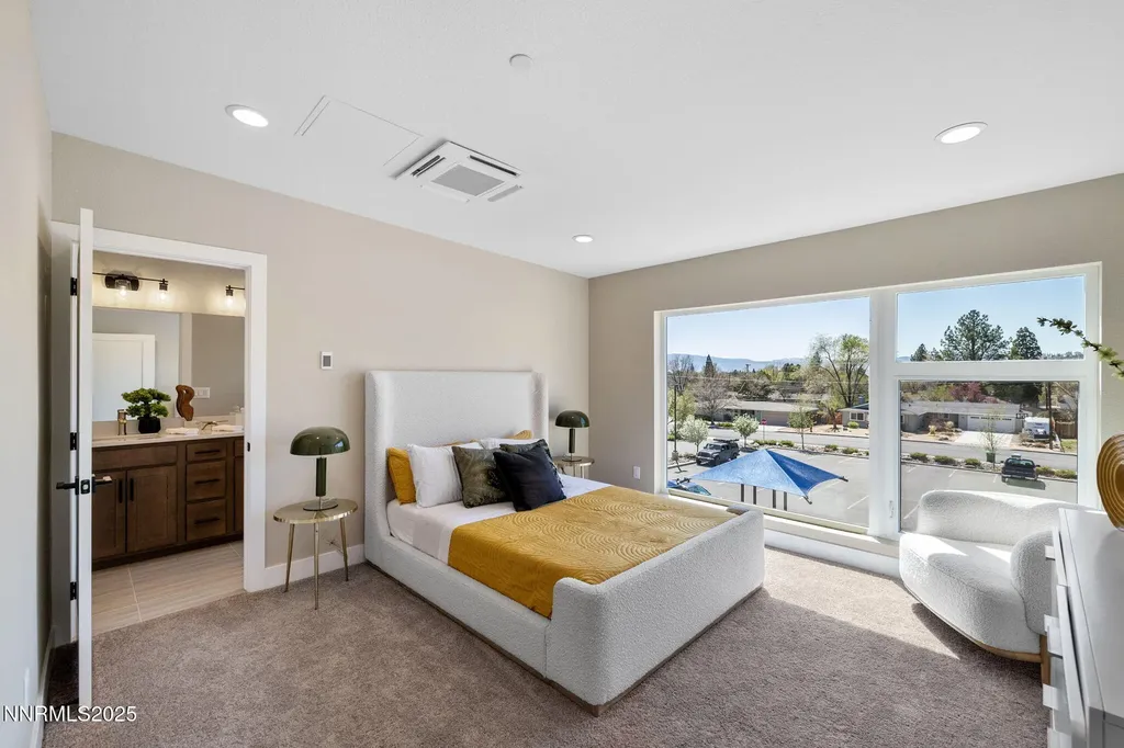 3826 Lakeside Reno NV 89509