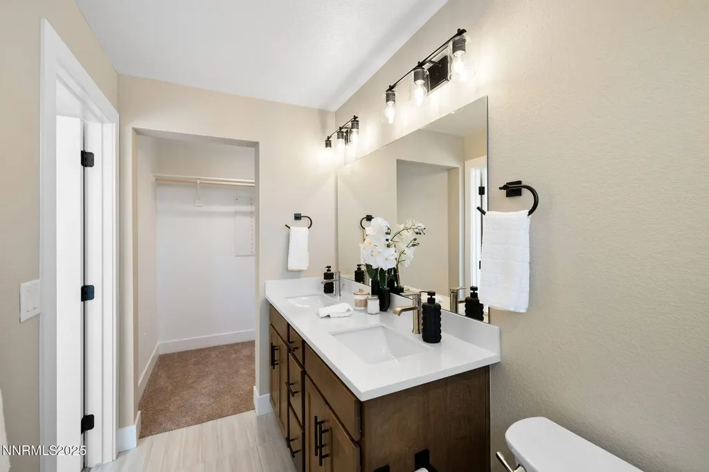 3826 Lakeside Reno NV 89509