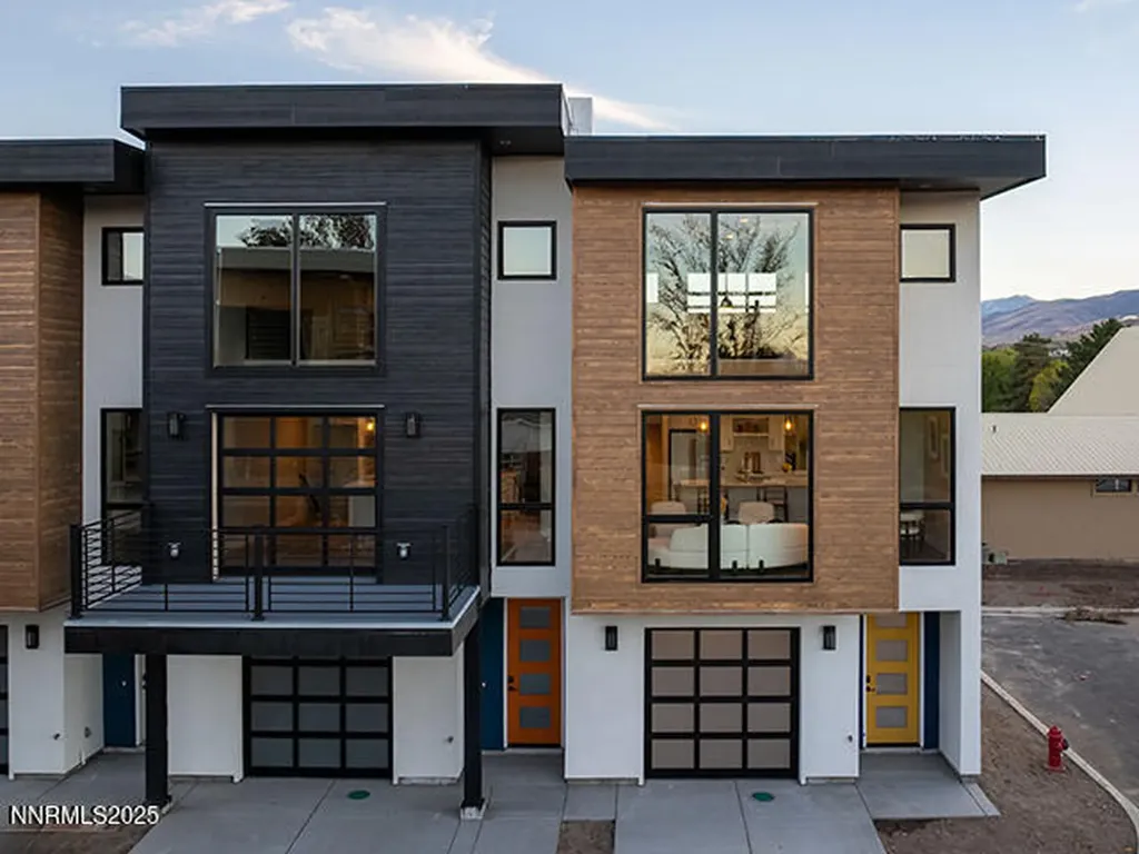 3826 Lakeside Reno NV 89509