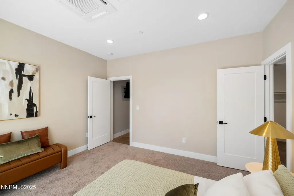 3834 Lakeside Reno NV 89509