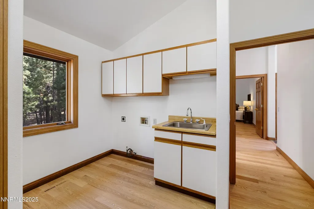 1745 Green Ash Reno NV 89511