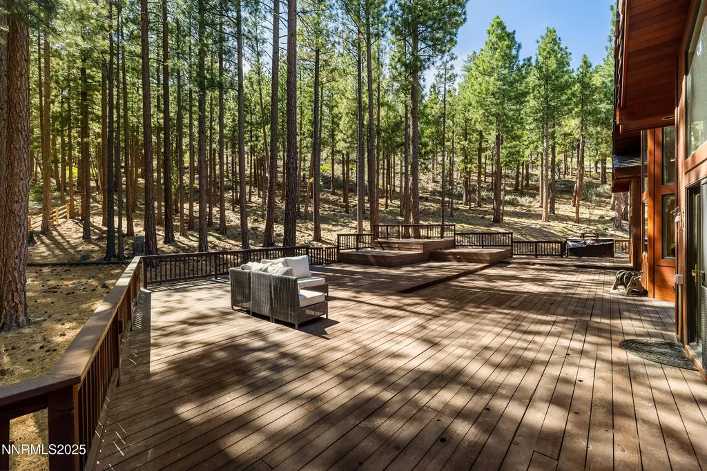 1745 Green Ash Reno NV 89511