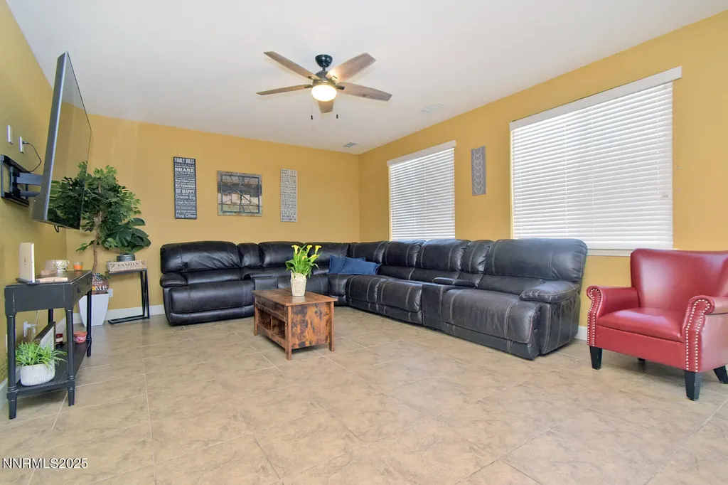 2050 Bishop Pine Sparks NV 89436