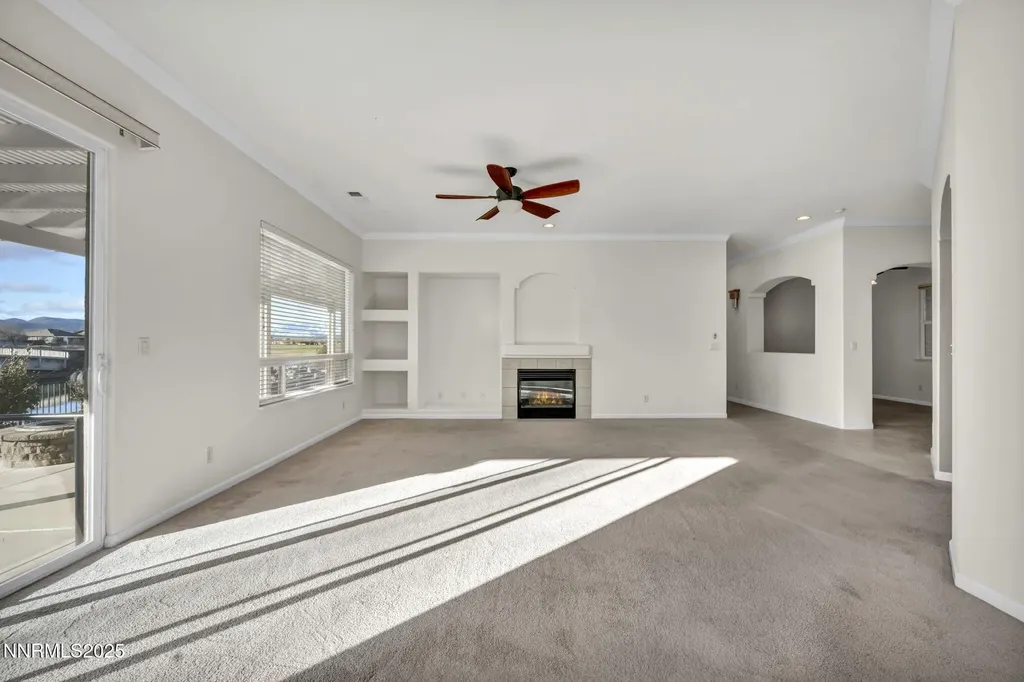 609 St Andrews Dayton NV 89403