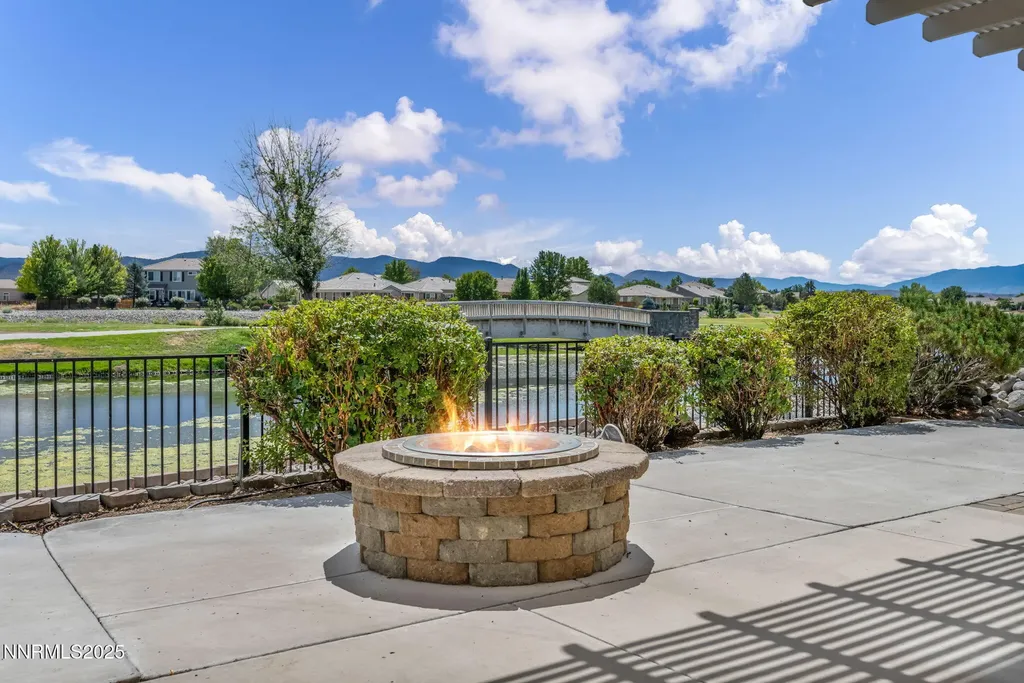 609 St Andrews Dayton NV 89403