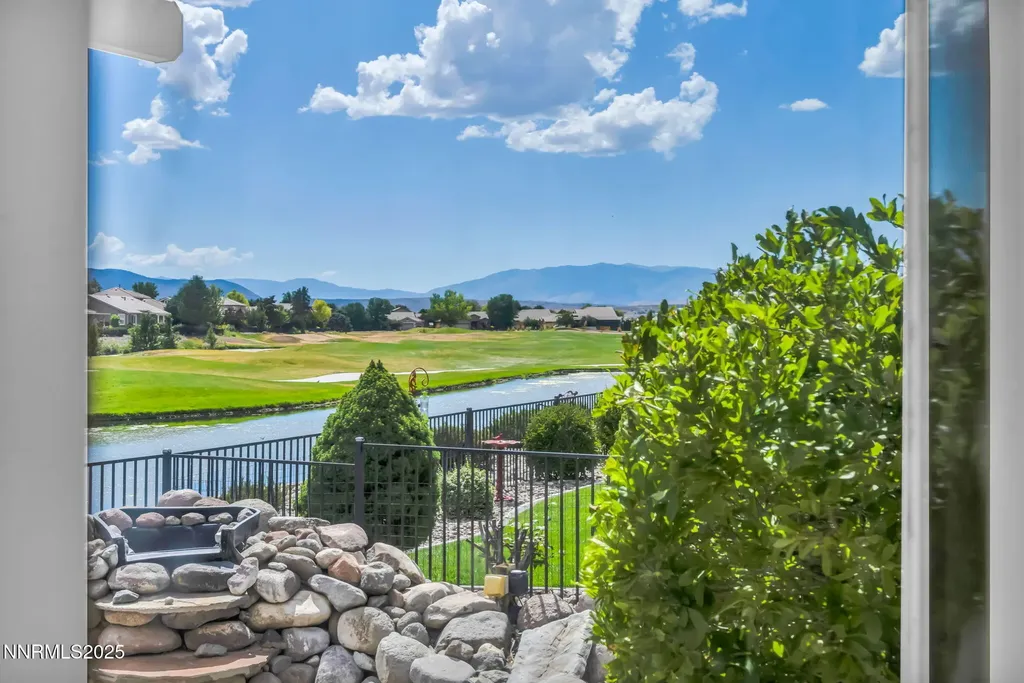 609 St Andrews Dayton NV 89403