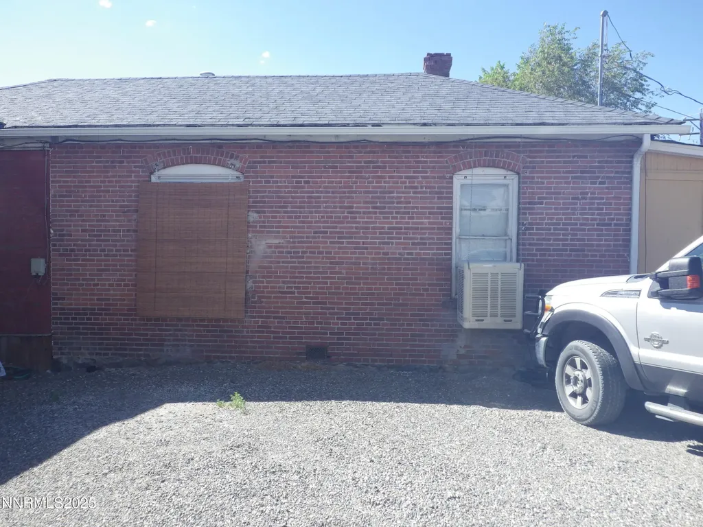 345 Bridge Winnemucca NV 89445