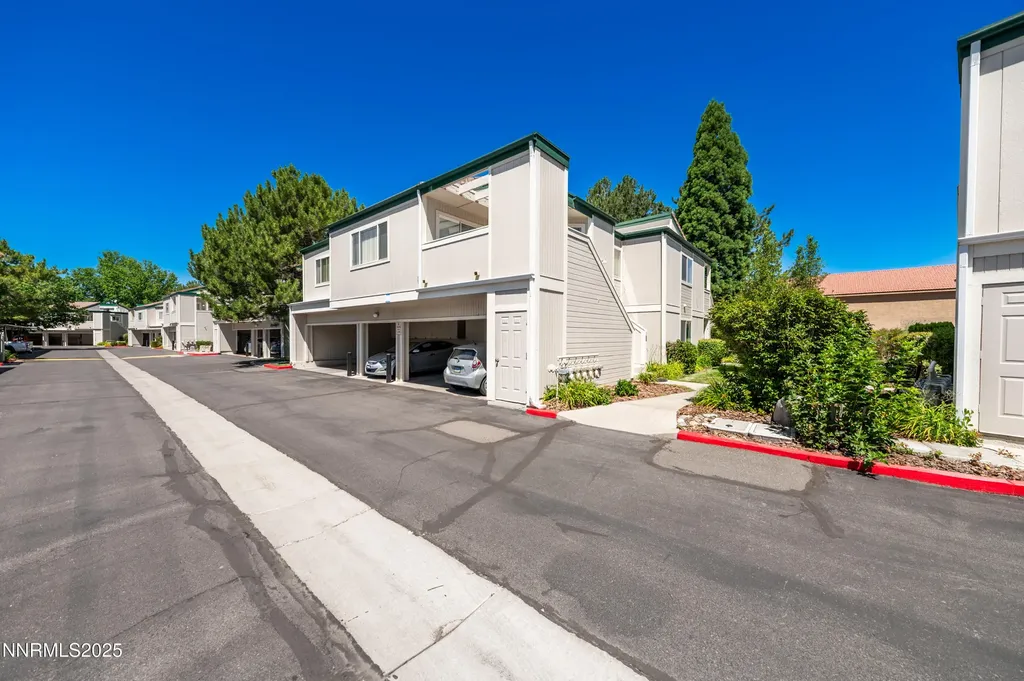 2659 Sycamore Glen Sparks NV 89434