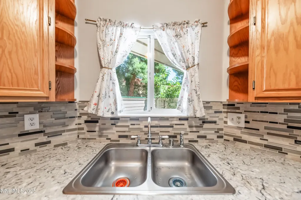 2659 Sycamore Glen Sparks NV 89434