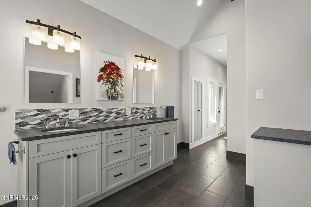 1141 Waterloo Gardnerville NV 89460