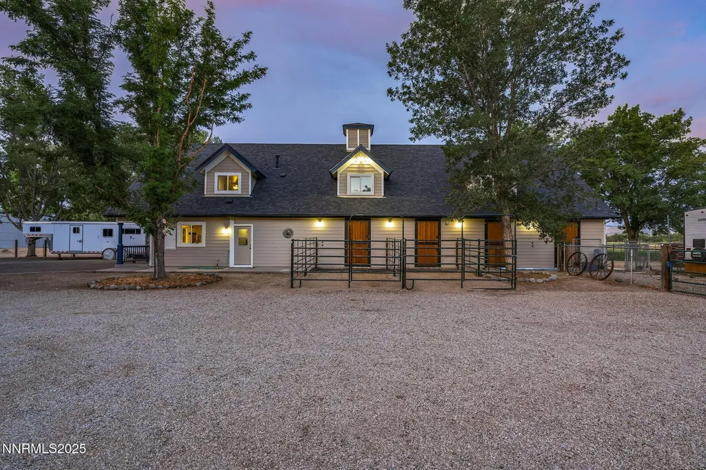 1141 Waterloo Gardnerville NV 89460
