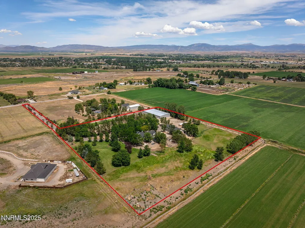 1141 Waterloo Gardnerville NV 89460